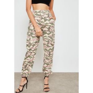 Missguided Camo Cargo Cuffed Pants